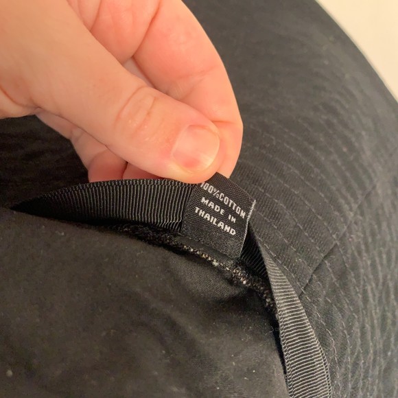 [SOLD] Jim Thompson Thai resortwear oversized bucket hat sun hat leopard print - Picture 7 of 8